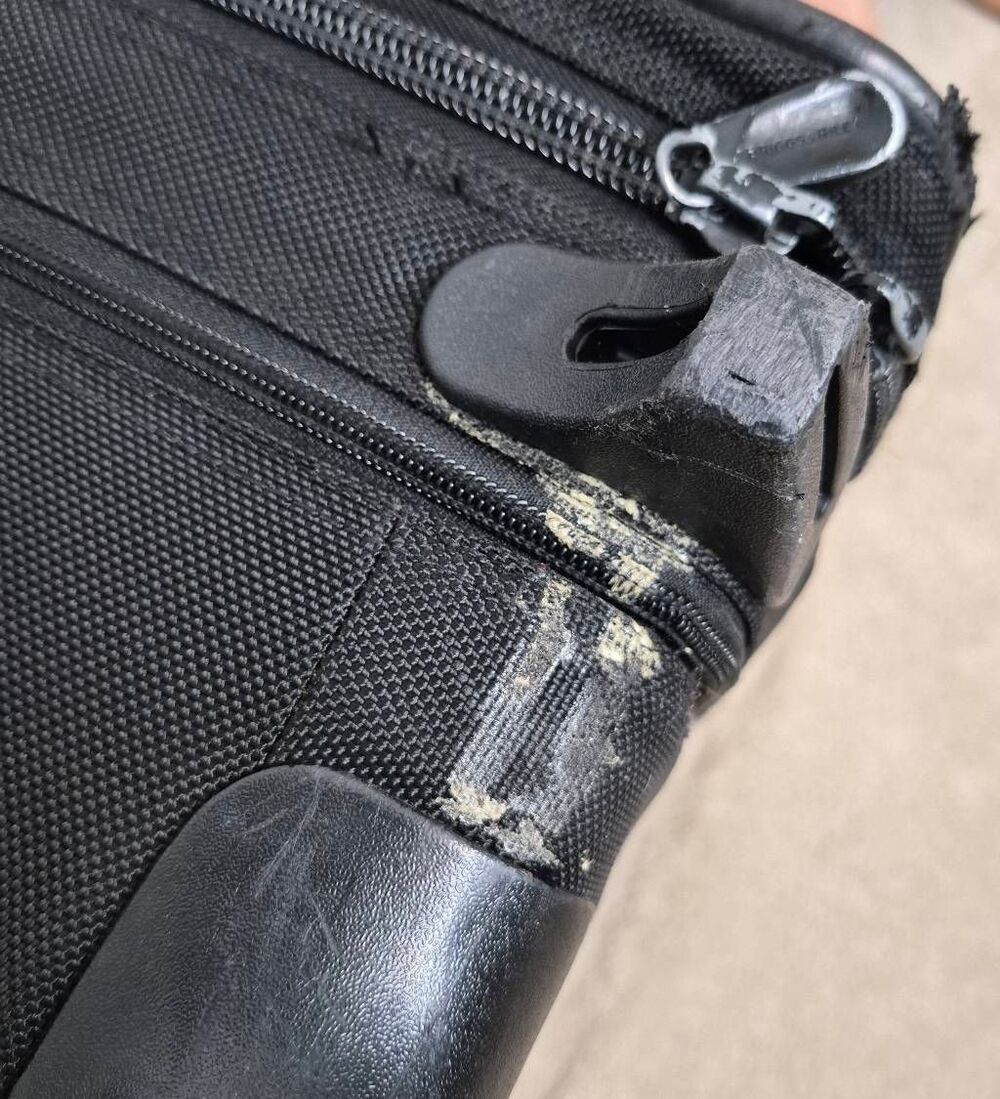 Briggs & Riley Baseline luggage - Picture 6 of 14